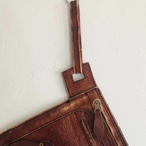 Vintage Leather Briefcase - Picture 2 of 3